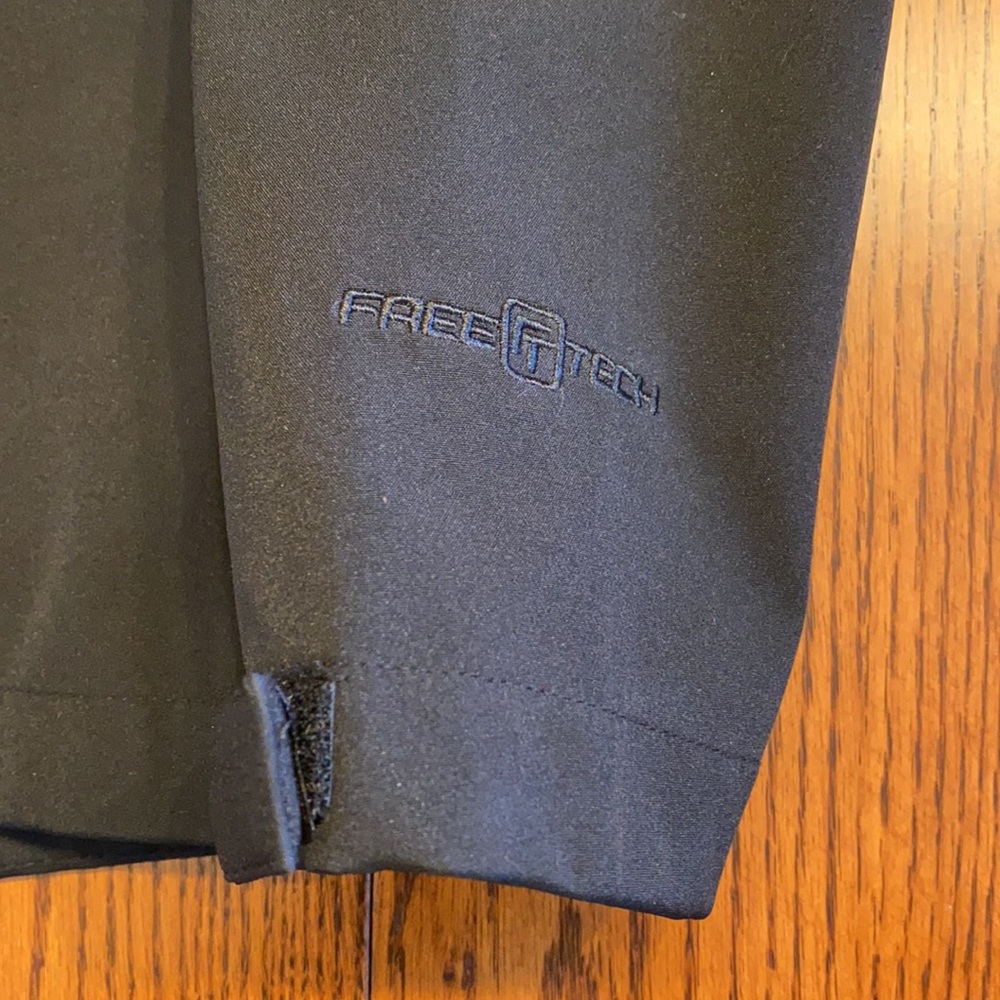 Free Tech black jacket - Picture 2 of 6